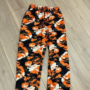 I AM GIA CAMO PANT. SIZE XS